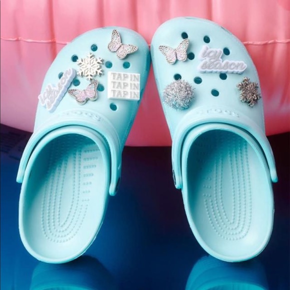 saweetie crocs price